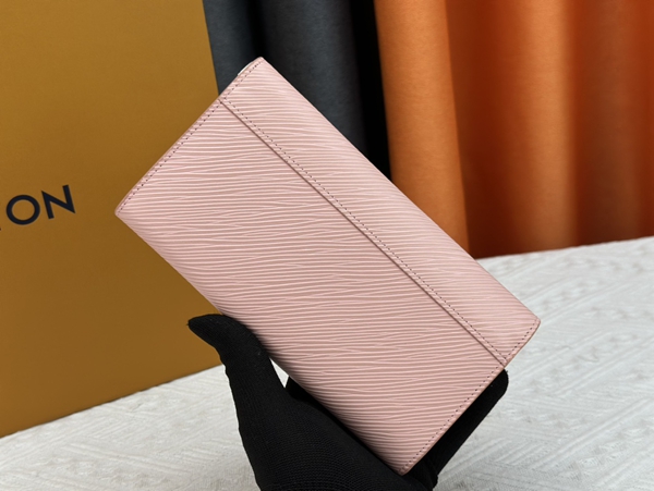 LVコピーウォレット背面デザイン